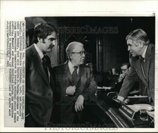 1975 Press Photo Steelers Andy Russell, Art Rooney And Congressman Charles Morin