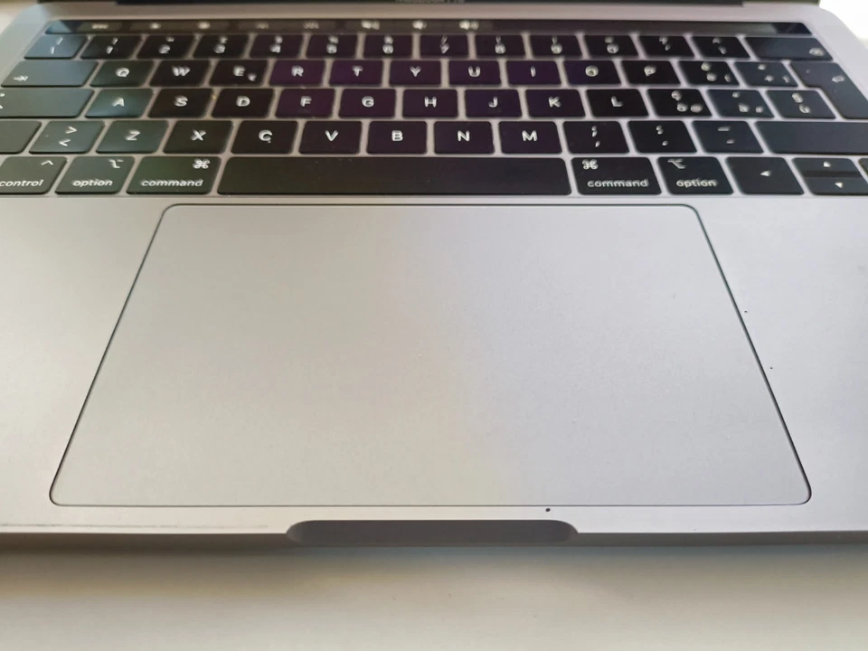 Apple MacBook Pro 13" 2019 · i5 · 8GB · 128GB, foto 4 di 5