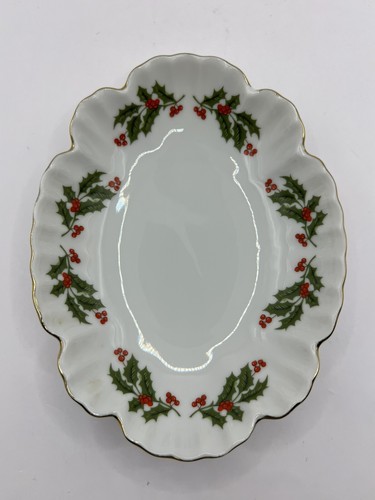 Plato de baratija pequeño All The Trimmings “Christmas Holly” hecho en Japón 6,25” - Imagen 2 de 7