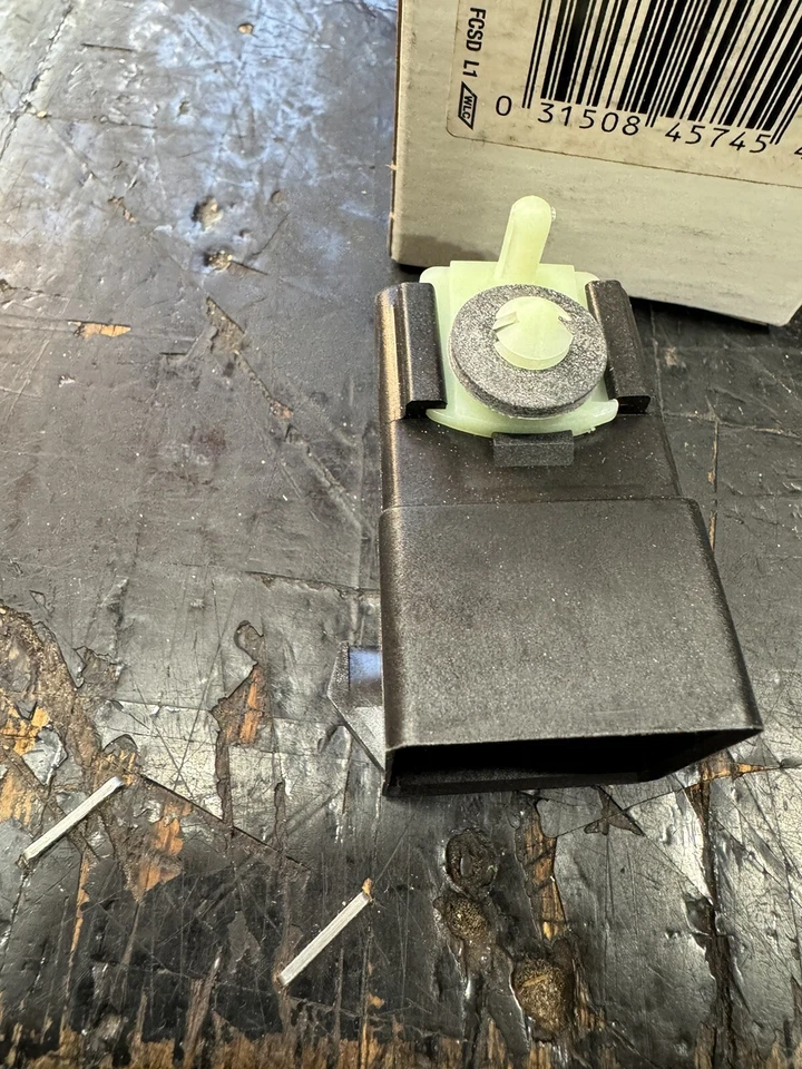 Intermitente de señal de giro Motorcraft SF-632 NOS OEM 5L3T-13350-AA 2004-2014 FORD F150 Foto 3 de 3