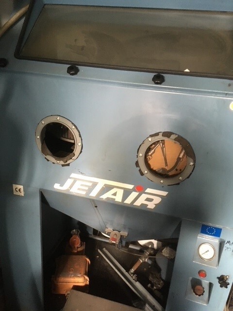 Picture 1 of 6