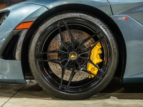 2018 McLaren 720S Performance - Picture 3 of 12