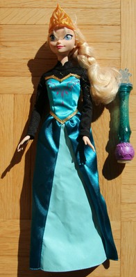 Disney Prinzessinnen Elsa Kleid Verzaubern Barbie Ebay