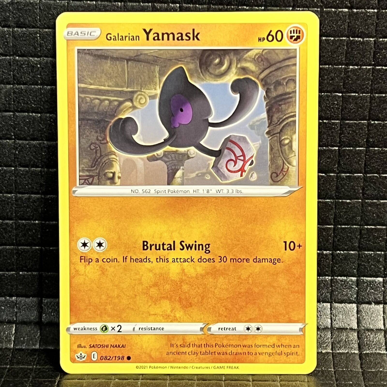 Galarian Yamask #82/198 Chilling Reign Common Pokemon Card