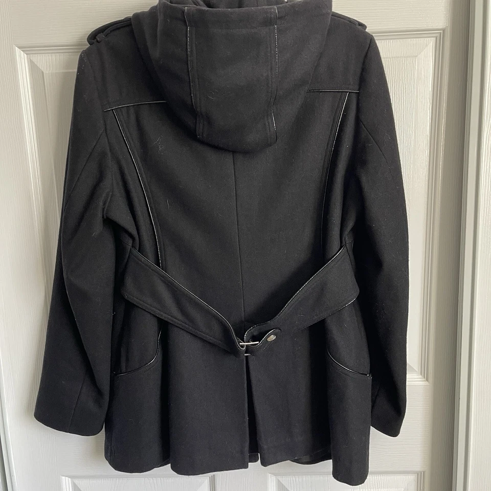 Abrigo de mezcla de lana negro con detalles de imitación de cuero Miss Sixty espalda con cinturón XL Foto 2 de 4