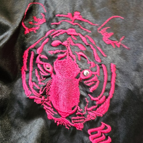 Roca Wear Sukajan Vintage Y2K Bomber Jacket Tiger Black Pink Zip Size M FLAWS - Picture 6 of 18