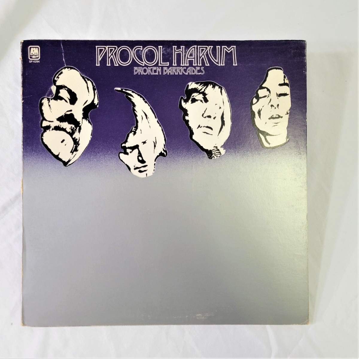 PROCOL HARUM / BROKEN BARRICADES レコード s-l1200.jpg