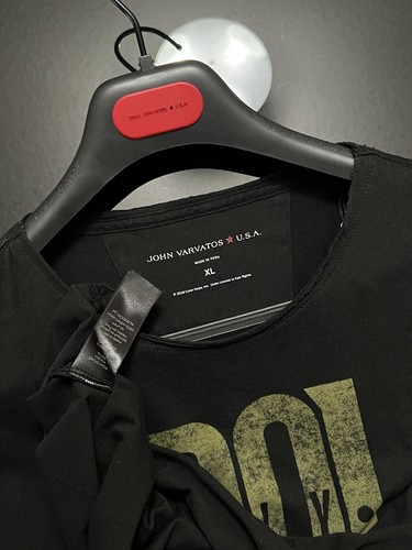 John Varvatos Ltd Edition Legendary Rock Icon Collection 2018 - “Billy Idol” - Picture 13 of 15