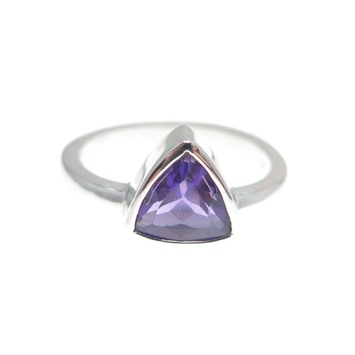 DSMK 925 Sterling Silver Real Triangle-Cut Amethyst Gemstone Ring Size 6 - Picture 3 of 9