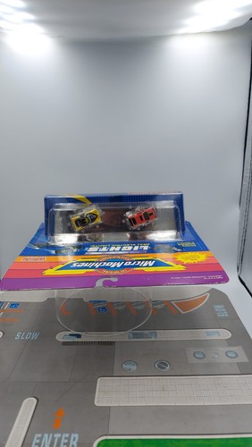 Micro Machines Micro Lights Collection #12 Tucker und Ford Sierra - Bild 8 von 9