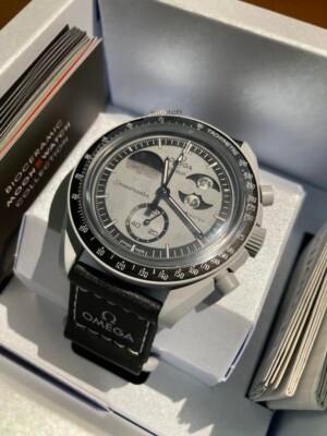 【未使用】MISSION TO EARTHPHASE SO33M700 Swatch Moonswatch SO33M700 | Ref. SO33M700 Watches on Chrono24