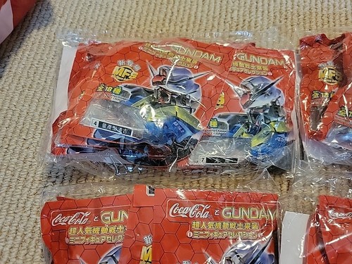 Complete Set Of 18 Gundam Coca cola bottle caps Sotsu Agency Sunrise Coke - Picture 4 of 5