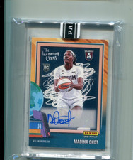2026 Panini Instant WNBA The Incoming Class Gold Madina Okot Rookie Auto 2/10