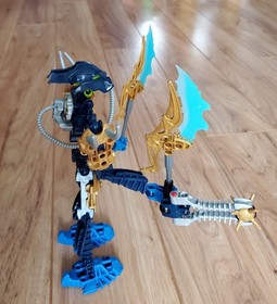 LEGO BIONICLE GLATORIAN - Tarix 8981 - COMPLETE - NO Manual Or Can