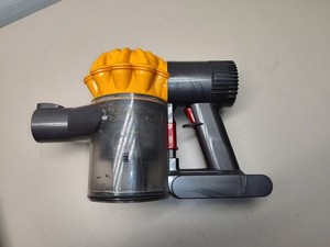 Dyson Staubsauger V6 (nur Kopf) defekt