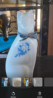 Vintage 1971 Avon Ming Cat White Milk Glass Empty Cologne Bottle 6 oz