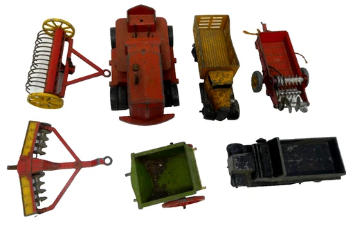 7 ASSORTED COLLECTION PLAY WORN VINTAGE DINKY FARM TRACTORS CARS METAL TOYS