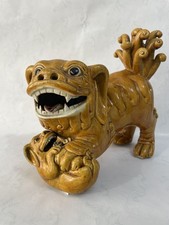 ANTIQUE CHINESE YELLOW GLAZE PORCELAIN LION FOO DOG QING DYNASTY 17.5 CM TALL