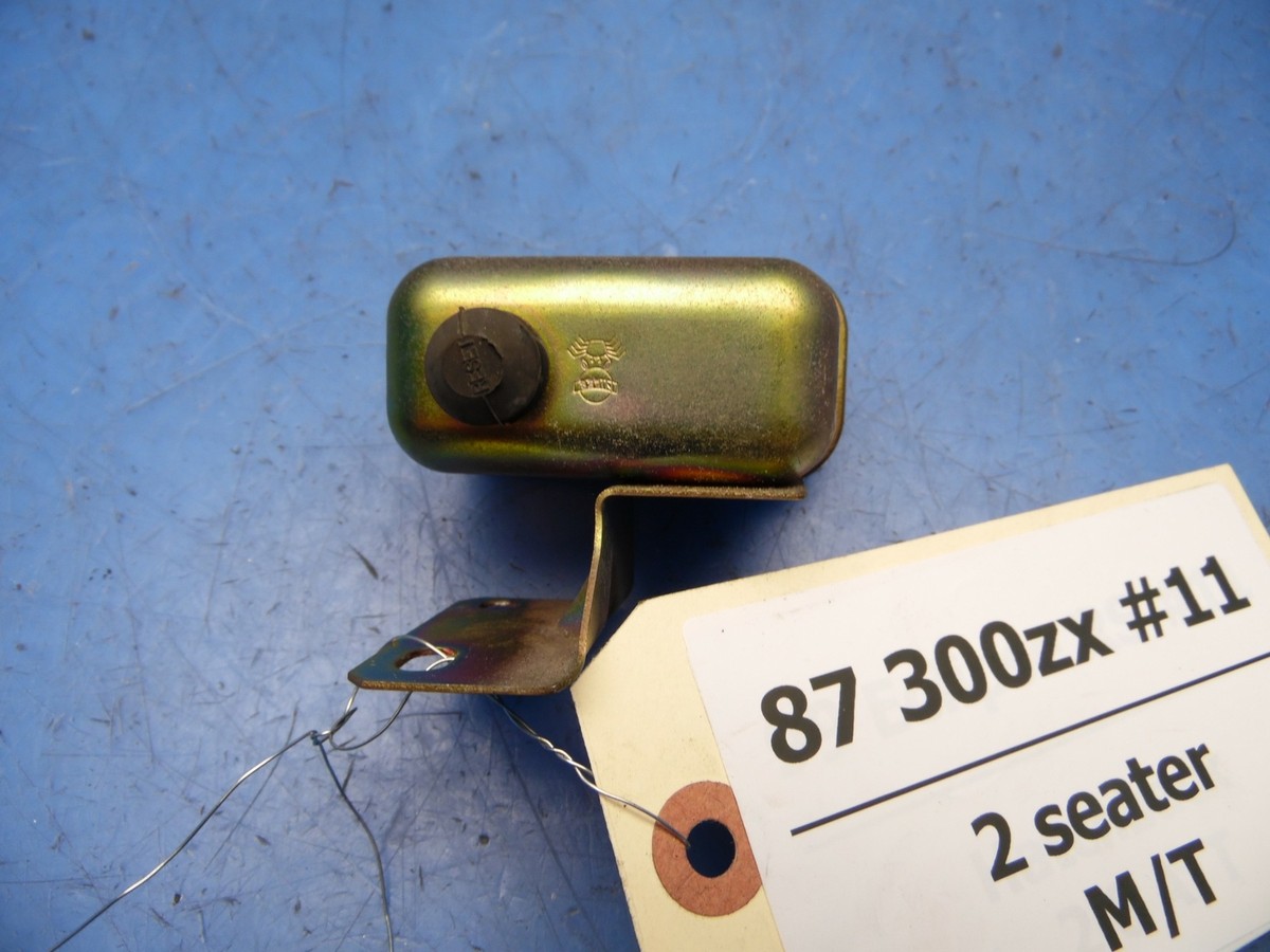 84-89 Nissan 300zx Z31 OEM hold relay #11 Part # 2523001P00