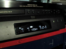 Pioneer DVP-S7000 Reference dvd player. Rare in New Condition