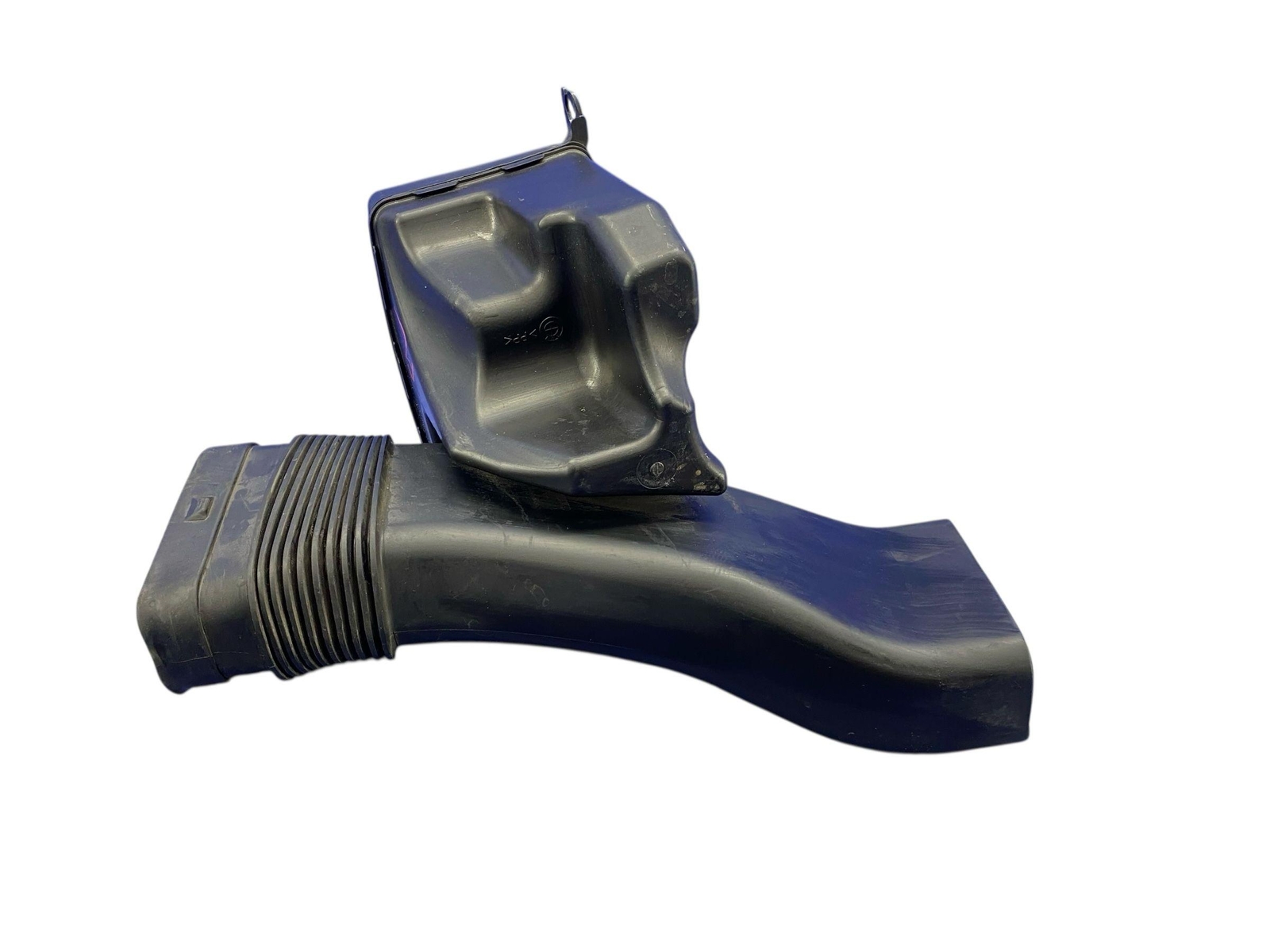 2009-2014 ROLLS ROYCE GHOST RR4 RR6 RWD 6.6L FRONT LH AIR INTAKE RESONATOR PIPE