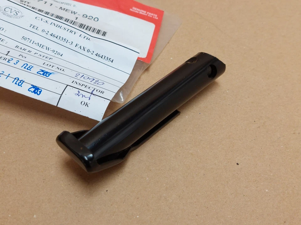 Barra reposapiés trasero derecho Honda NT 700 Deauville 2006-2016 50711MEW920 original Foto 2 de 4