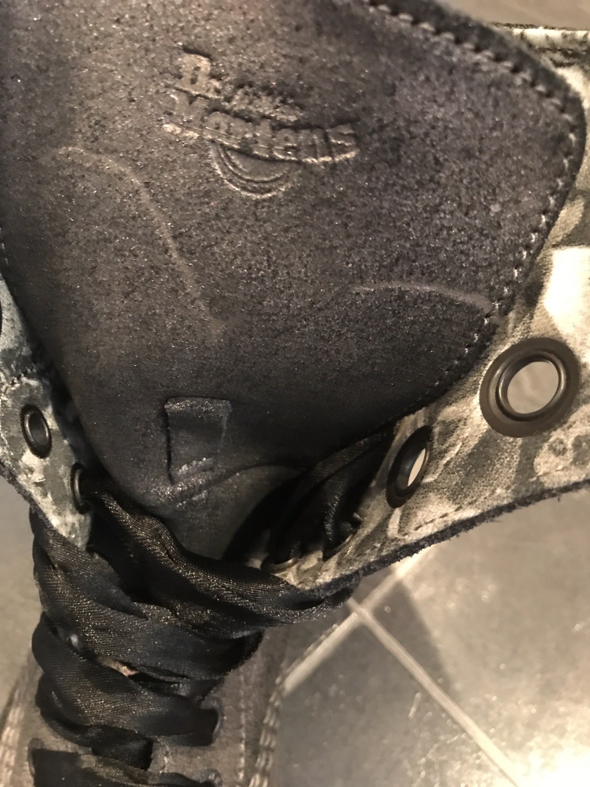 RARE PEWTER SUEDE DOC MARTENS - SIZE 3 3 3 - EX CONDITION 5c0c06 RARE PEWTER SUEDE DOC MARTENS - SIZE 3 3 3 - EX CONDITION 5c0c06