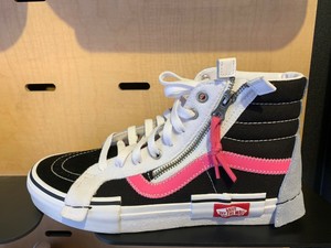 vans black pink