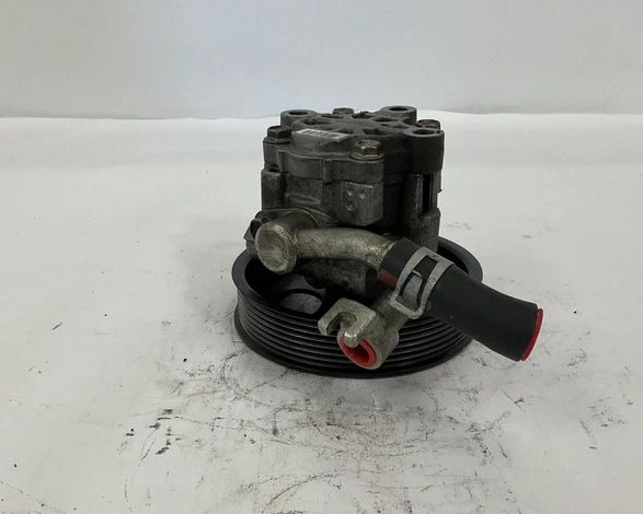 2017-2024 Nissan Titan Power Steering Pump - Image 2 of 3