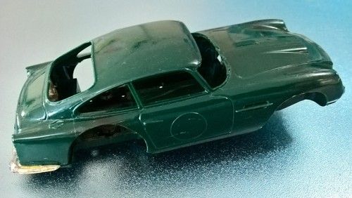 SCALEXTRIC VINTAGE C68 ASTON MARTIN DB4 GREEN BODY & UNDERPAN. Made in ENGLAND. - Photo 5/10