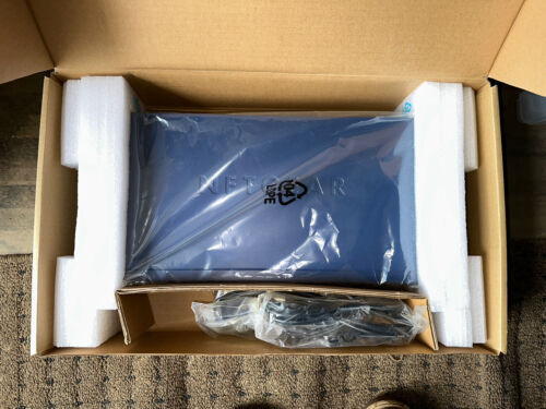 NETGEAR GS724T-300EUS PROSAFE 24 Port 10/100/1000 Gigabit Smart Switch +2 X SFP - Picture 3 of 14