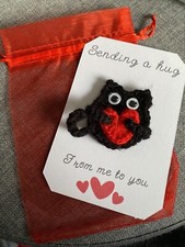Little pocket hug cat keepsake