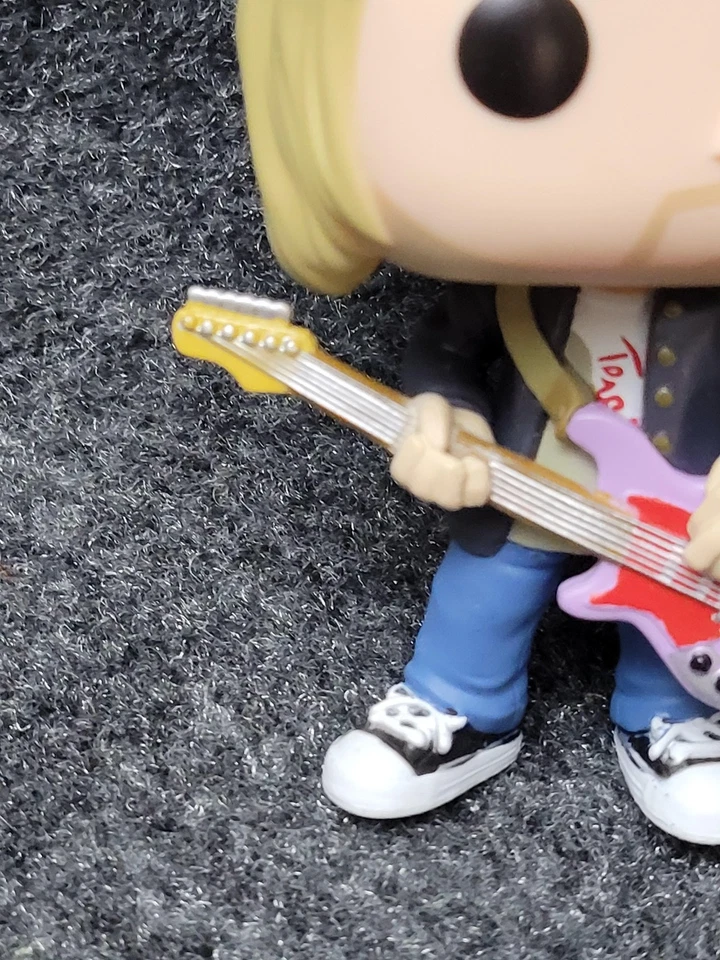 Funko Pop Kurt Cobain Teen Rocks Figura Guitarra Cabello Rubio 2017 Vinilo Música Icono Foto 2 de 4