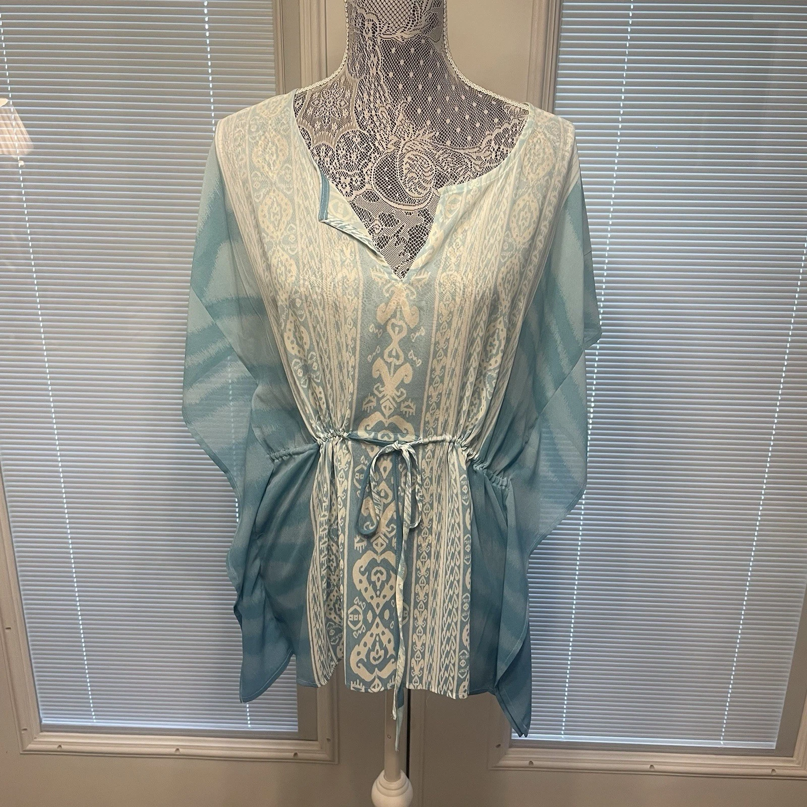 NWT $47 New York & Company NYC Sheer Blue Blouse Top Coverup Poncho Kimono M