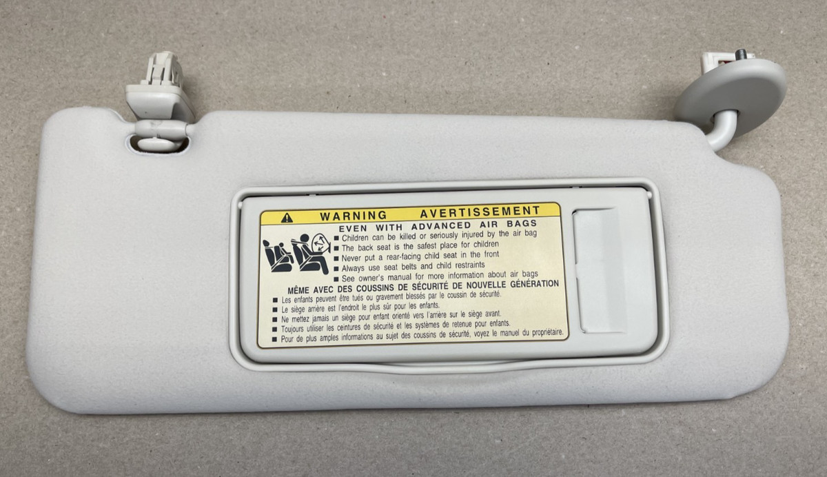10-15 Lexus IS250C IS350C CONVERTIBLE RIGHT SIDE SUN VISOR OEM 74310-53270 A0