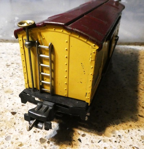 LIONEL Prewar 2814 Automotive box car Semi Scale type car read Very nice looking - Picture 3 of 7