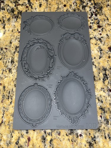 Iron Orchid Designs IOD Mould “Vintage Brooches” Pre-Owned