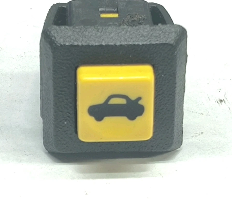 93-02 CAMARO RS Z28 FIREBIRD TA USADO Guantera Escotilla Trasera Interruptor de Liberación #3 Foto 2 de 4