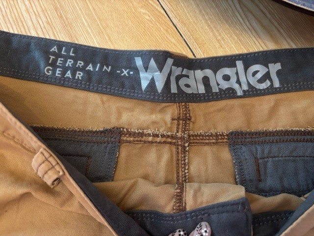 Wrangler Men's ATG Canvas Straight Fit Slim 5-Pocket Pants Desert 40x30 NWT