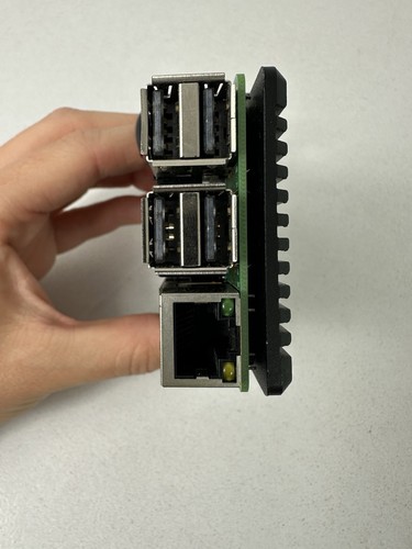 Raspberry Pi 3 Model B+ with Armor Case - Untested - Afbeelding 9 van 9