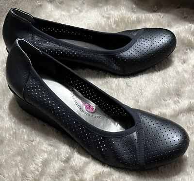 Ros Hommerson Evelyn Black Leather Comfort Wedge Slip On Shoes Womens Size 8.5SS