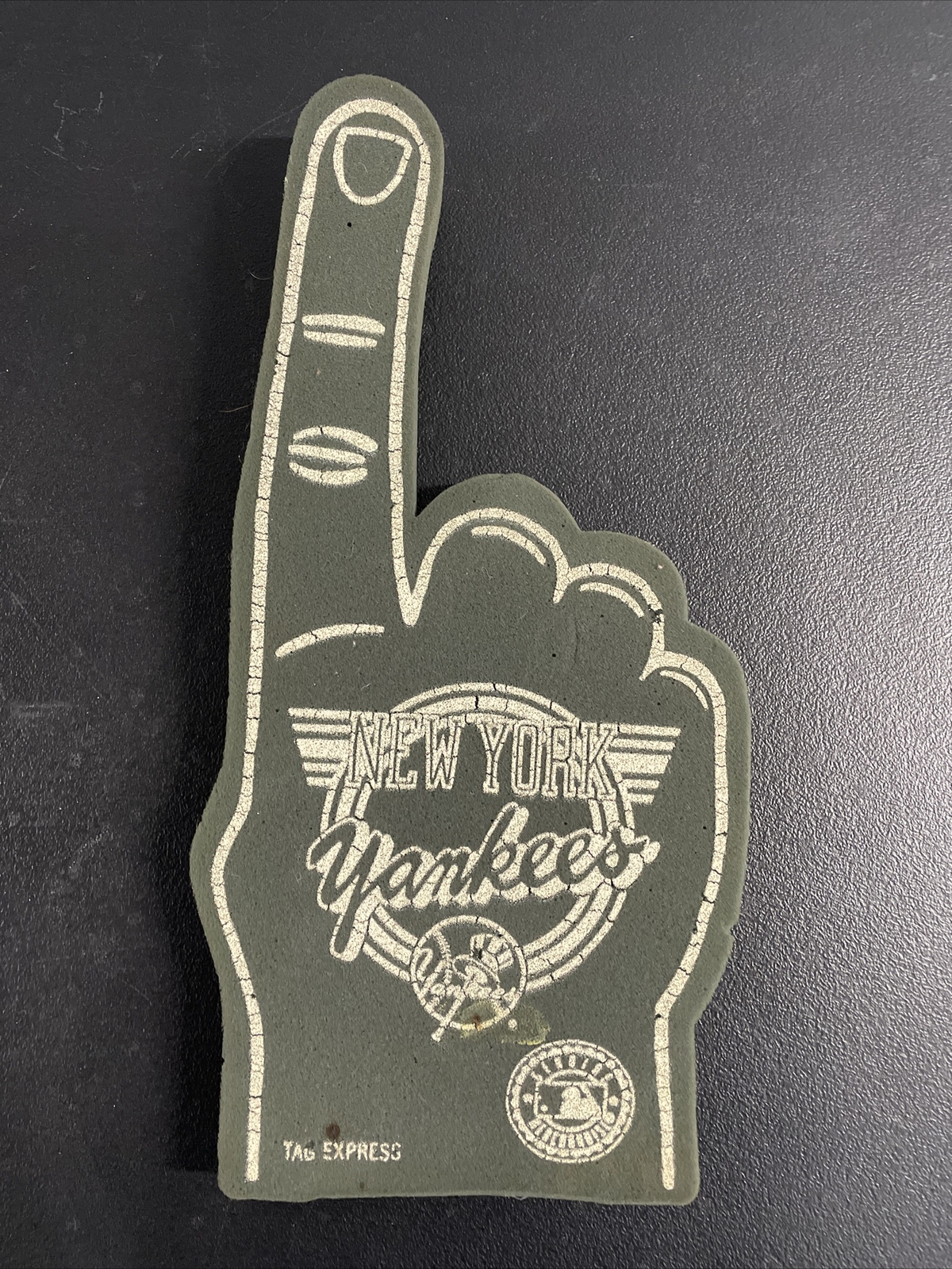 Vintage New York Yankees Foam #1 Finger 1990’s “Tag Express” MLB Green