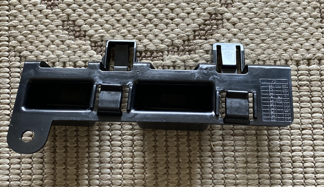 Original BMW 51777469386 - Holder Side Panel Right New OEM | eBay 