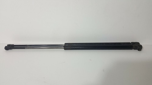 Volkswagen Golf IV 2002 Set Stoßdämpfer Kofferraumklappe 1J6827550 GUST6962