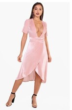 Boohoo - Pink Tara Angel Sleeve Velvet Midi Skater Dress - Size 12