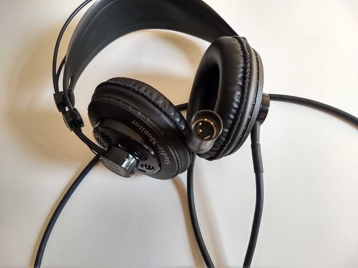 AKG K240DF Headphones, 600 Ohms, 4-pin XLR, Balanced, Made AKG K240DF Headphones, 600 Ohms, 4-pin XLR, Balanced, Made