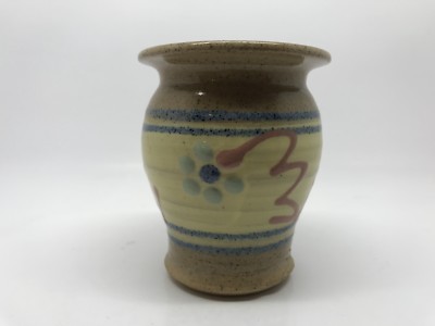 Kleine Studiokeramik - attraktive belegte bauchige Vase (Herstellermarke).