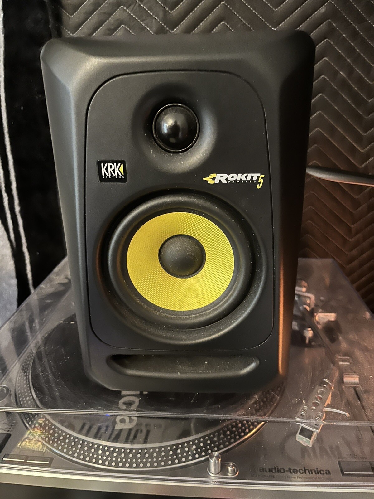 KRK ROKIT 5 Generation 3 Active Powered BiAmped Studio Monitor Speaker