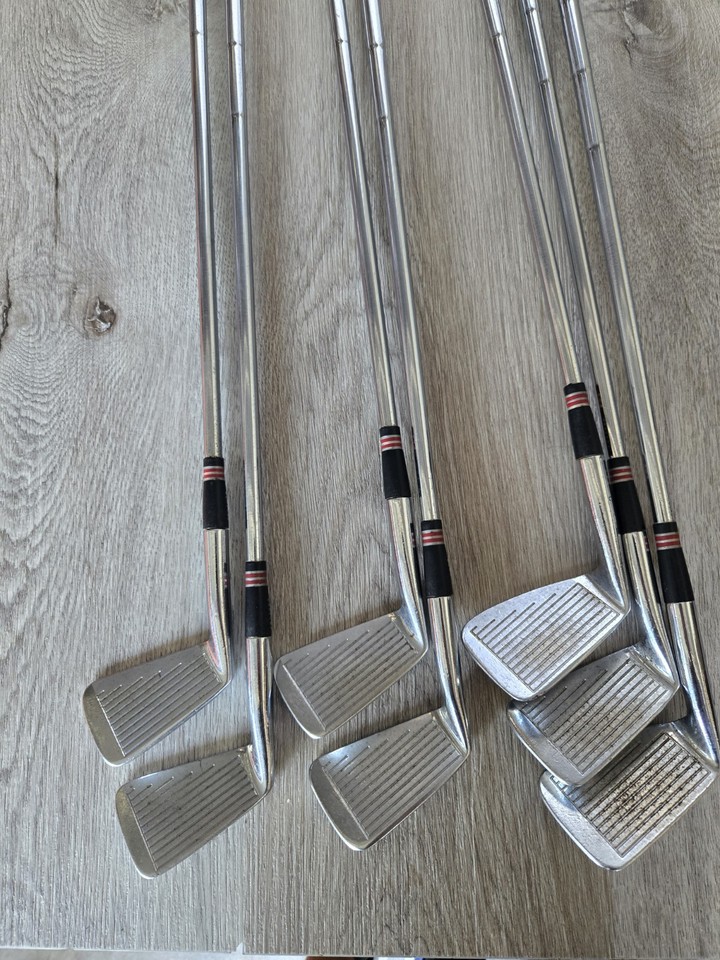 Set De Fers De Golf MacGregor Tourney Custom The 985 - 3 à 10 Et Sand Wedge - Tige Carbone - Occasion
