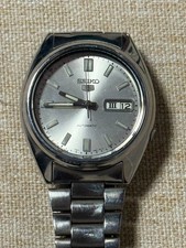 Vintage Seiko 5 Automatic 21 Jewels 7S26-04S0 Japan Silver Dial Display Back